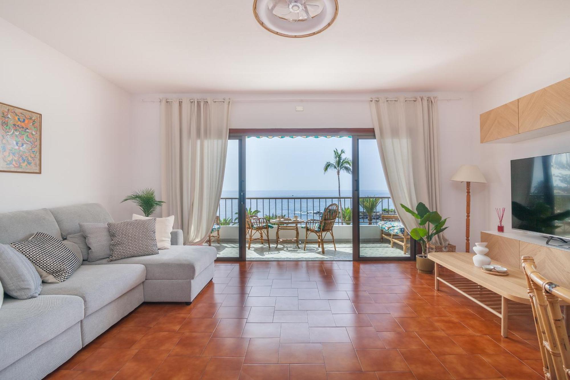 Appartement Casa De Franco - Ocean View, Terrace, Balcony, 50M From Playa La Arena, Fibre Net à Puerto de Santiago  Extérieur photo