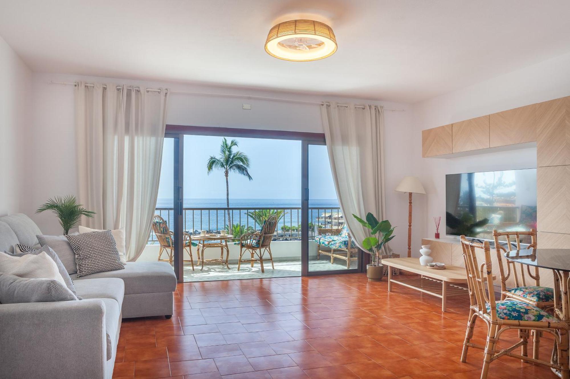 Appartement Casa De Franco - Ocean View, Terrace, Balcony, 50M From Playa La Arena, Fibre Net à Puerto de Santiago  Extérieur photo